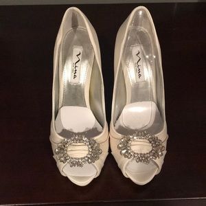 Brand new in the box wedding jeweled 6.5 white